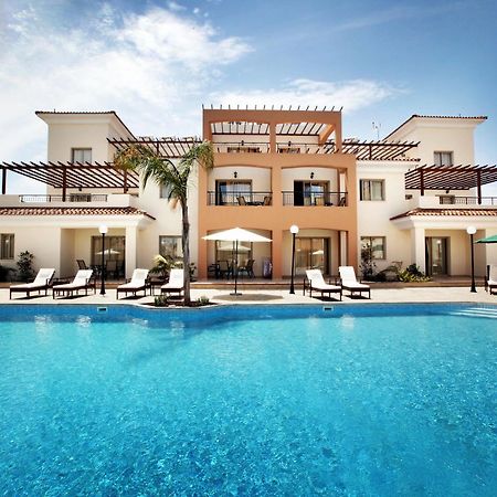 Oracle Exclusive Resort Paphos Eksteriør bilde