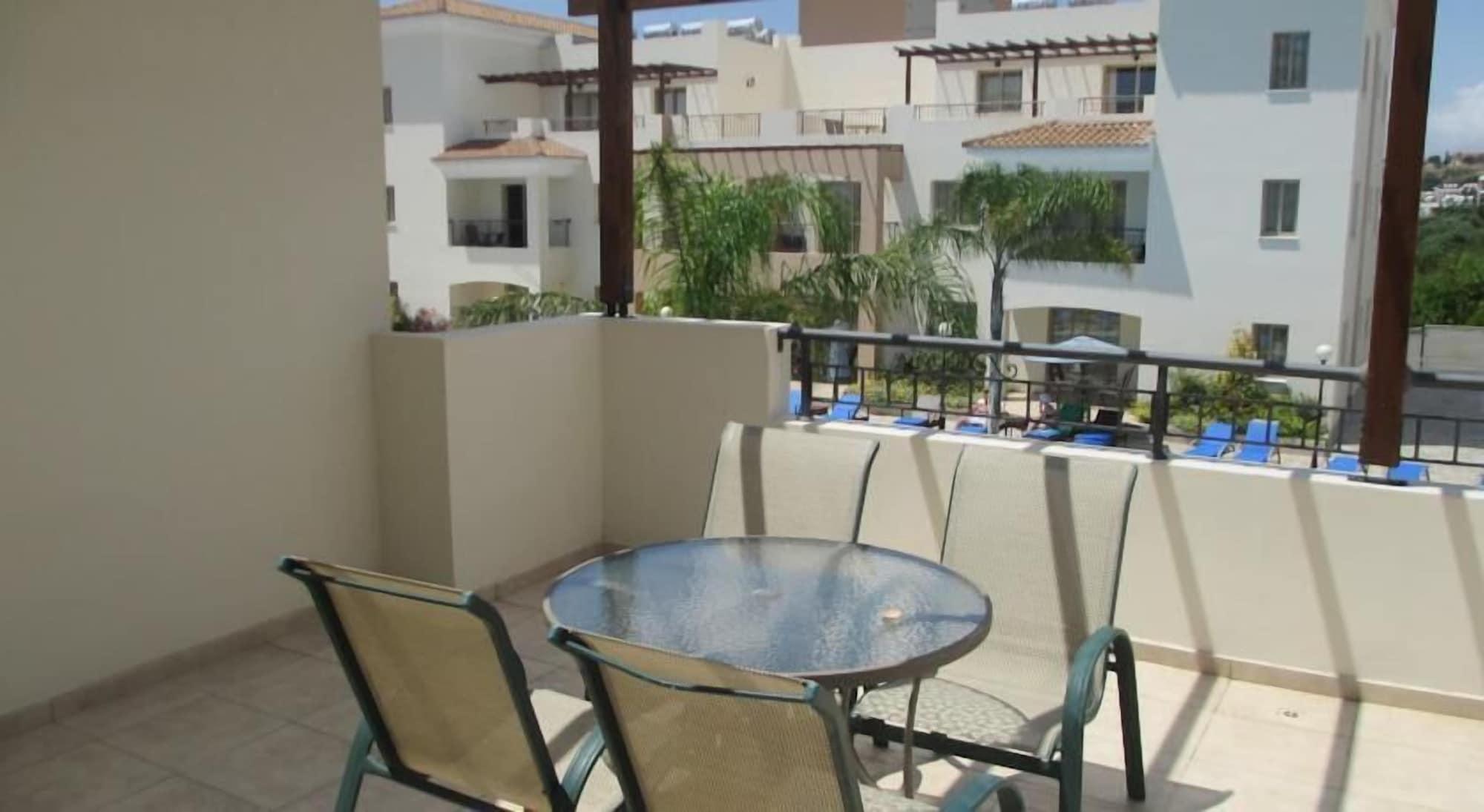 Oracle Exclusive Resort Paphos Eksteriør bilde