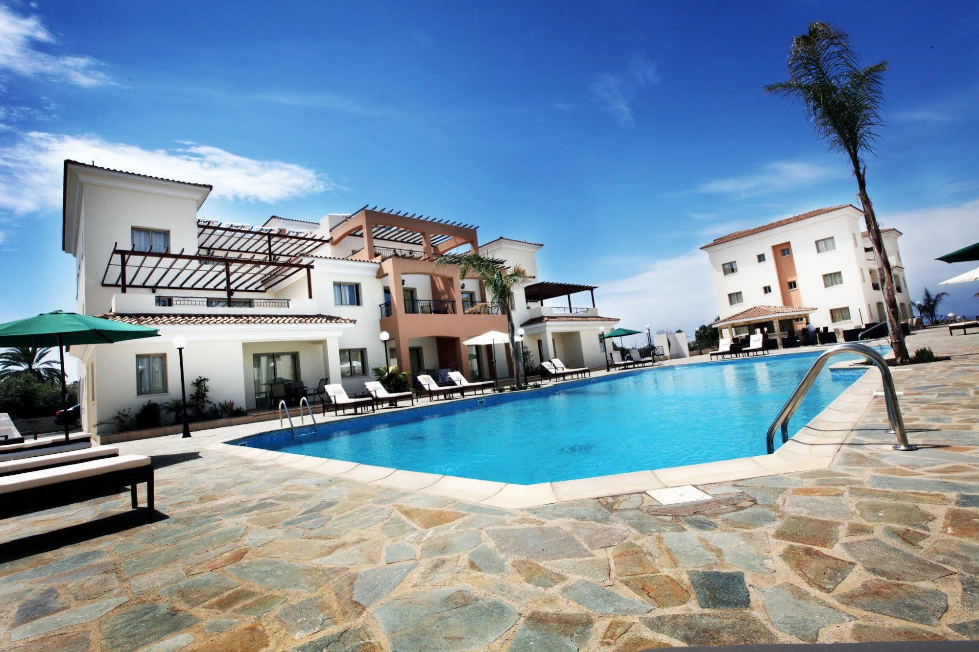 Oracle Exclusive Resort Paphos Eksteriør bilde