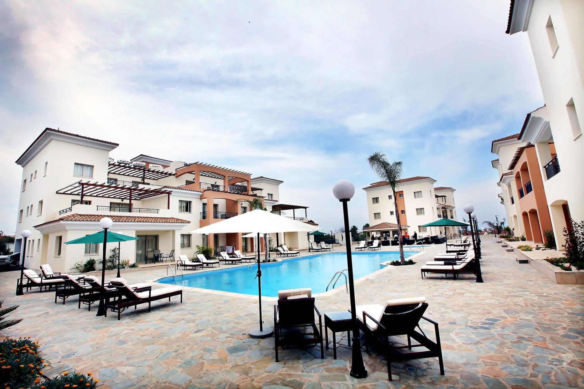 Oracle Exclusive Resort Paphos Eksteriør bilde