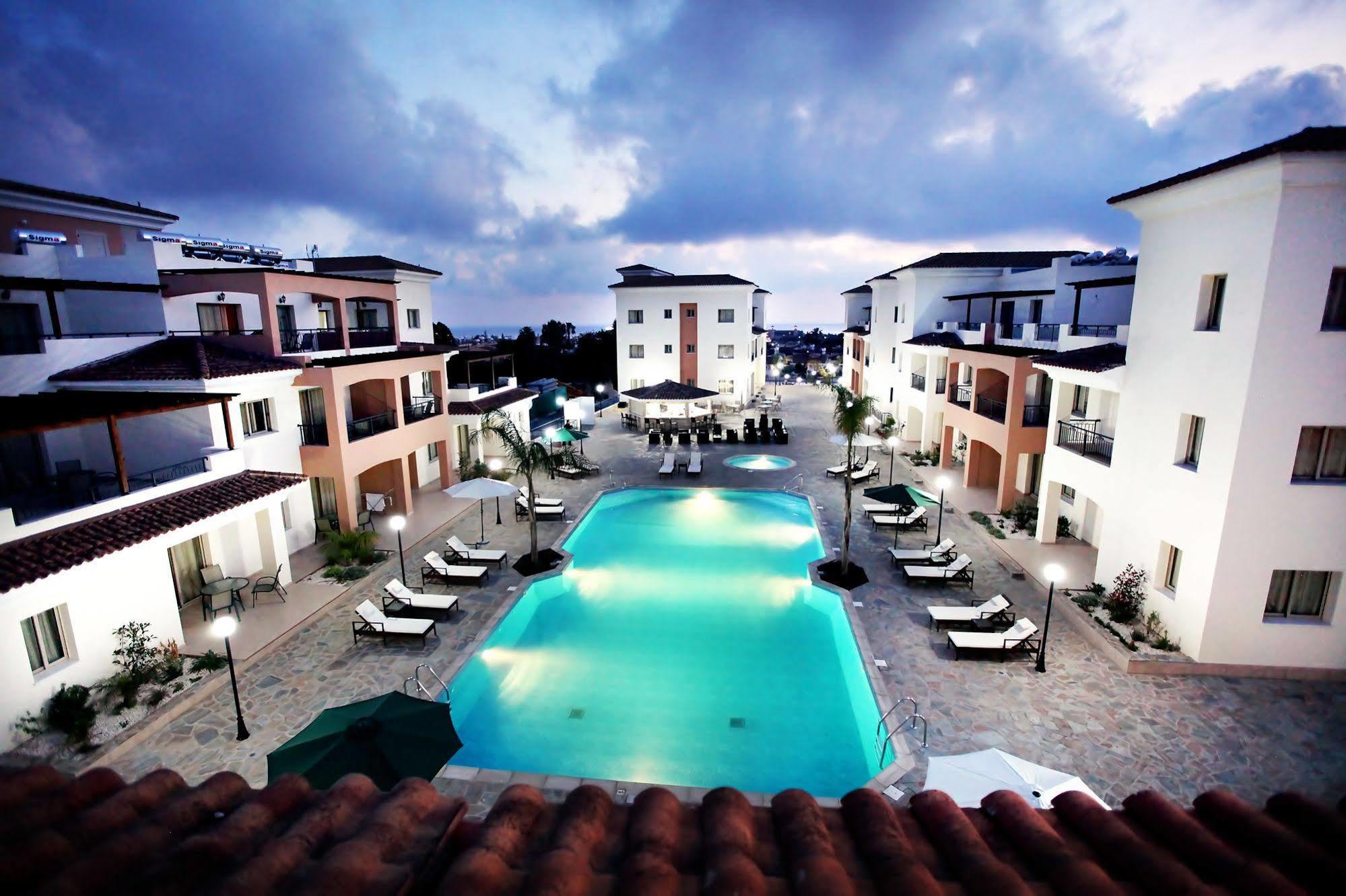 Oracle Exclusive Resort Paphos Eksteriør bilde
